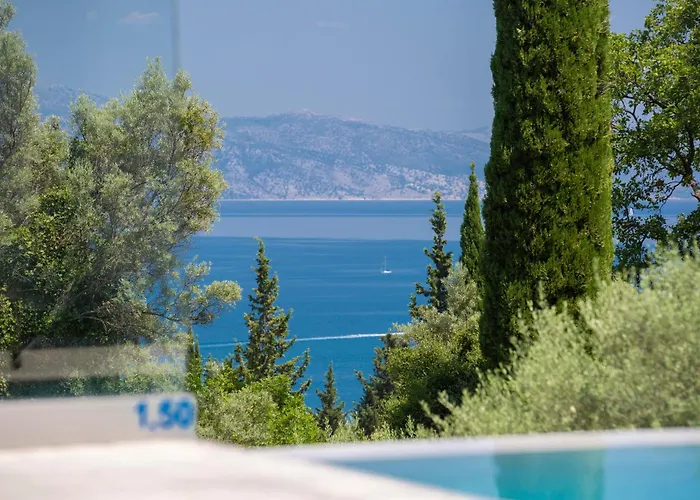 Bitter Almond Trees 度假居